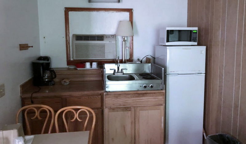 Sun n Snow Motel - From Web Listing (newer photo)